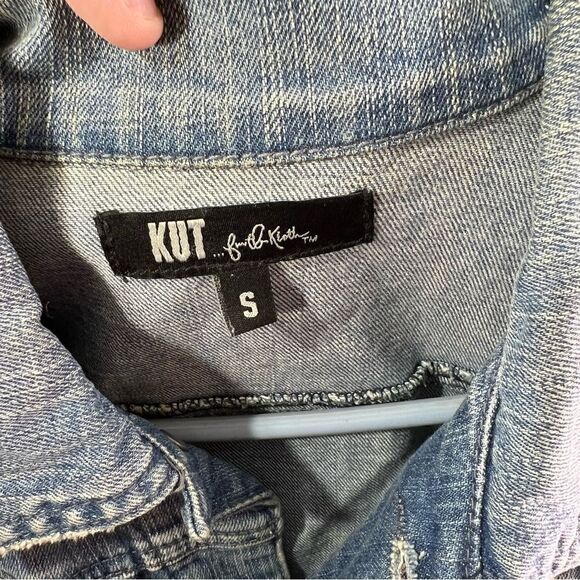 kut from the cloth adult size small cropped denim jacket with pockets - Picture 3 of 6